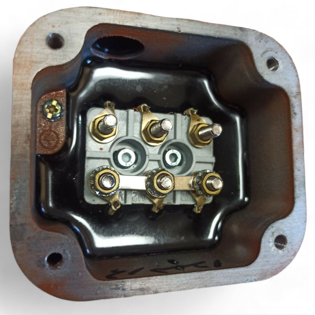 Фото об'єкта photo_6_2024-05-03_13-25-24-photoroom-1024x1024