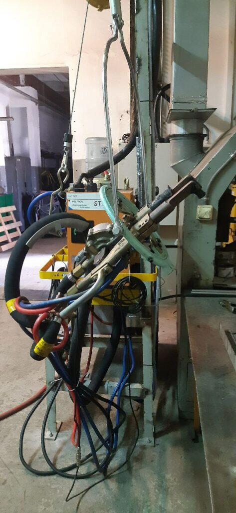 Фото об'єкта zvariuvalnyi-aparat-473x1024