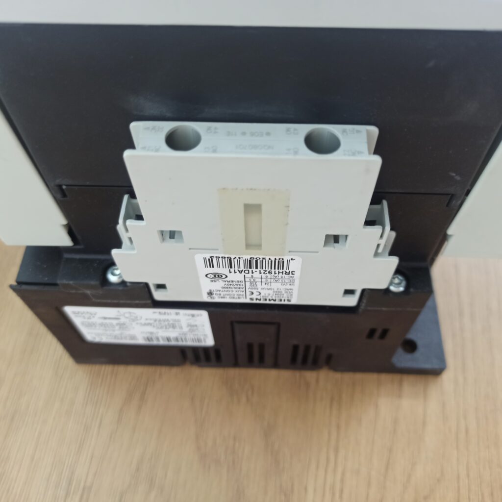 Фото об'єкта siemens-3rt1054-1ap36_115a-1024x1024