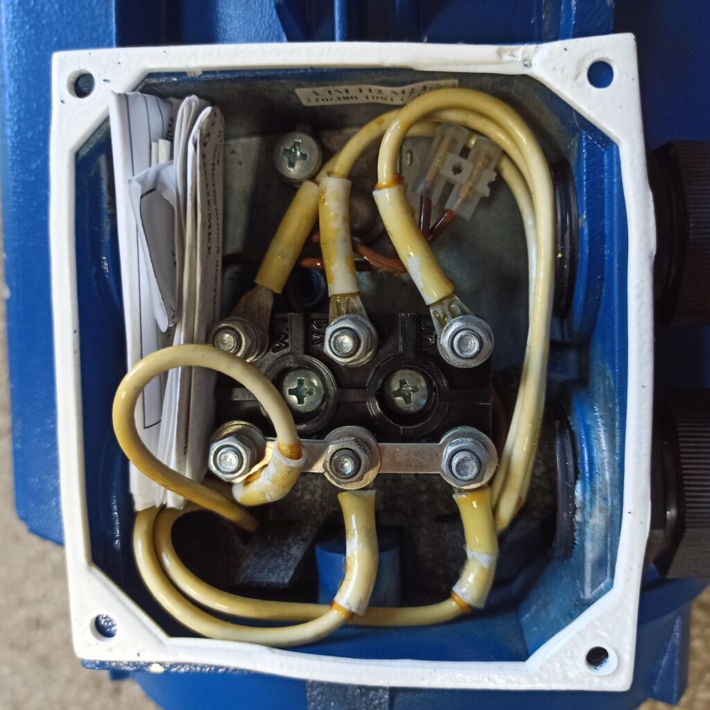 Фото об'єкта adm112m2-75-kvt-3000-obhv-1024x1024