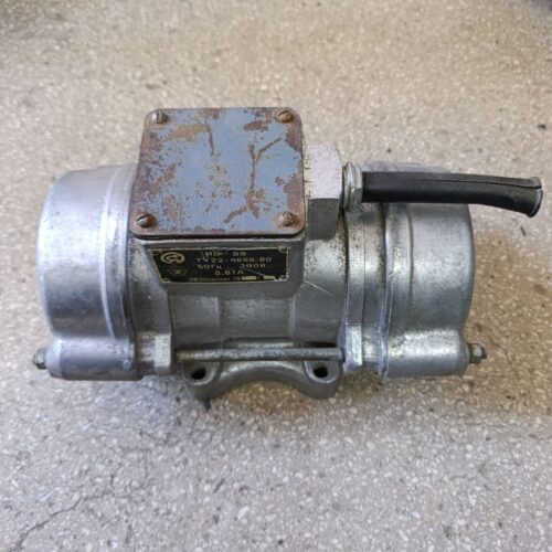 Вібродвигун ИВ-99 (ІВ-99) 0,5 кВт 2800 об/хв 380В