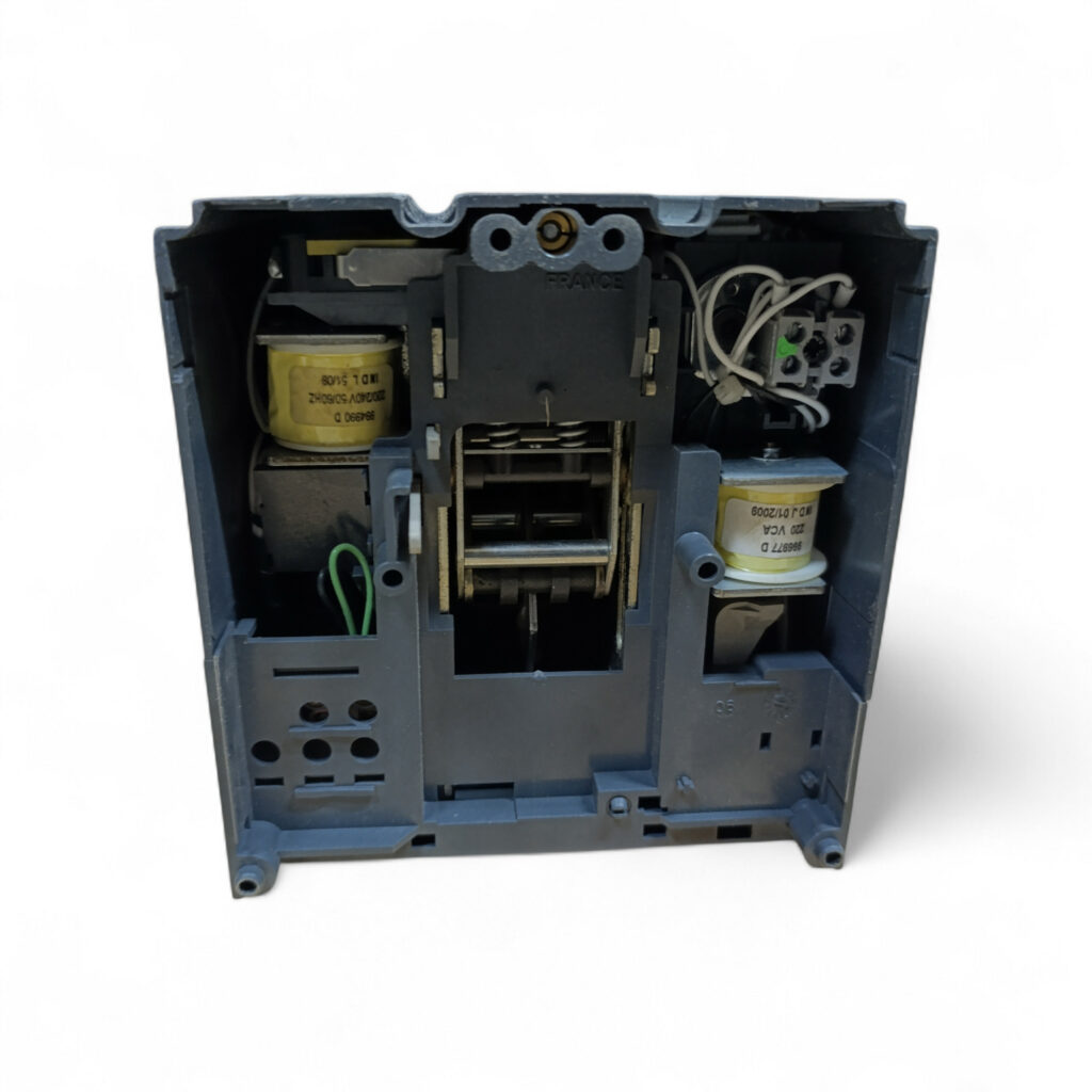 Фото об'єкта compact-mt630-schneider-electric-1-1024x1024