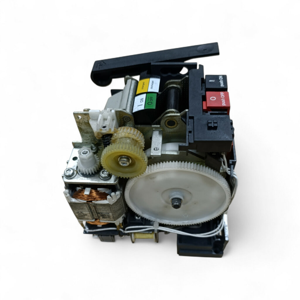 Фото об'єкта compact-mt630-schneider-electric-3-1024x1024