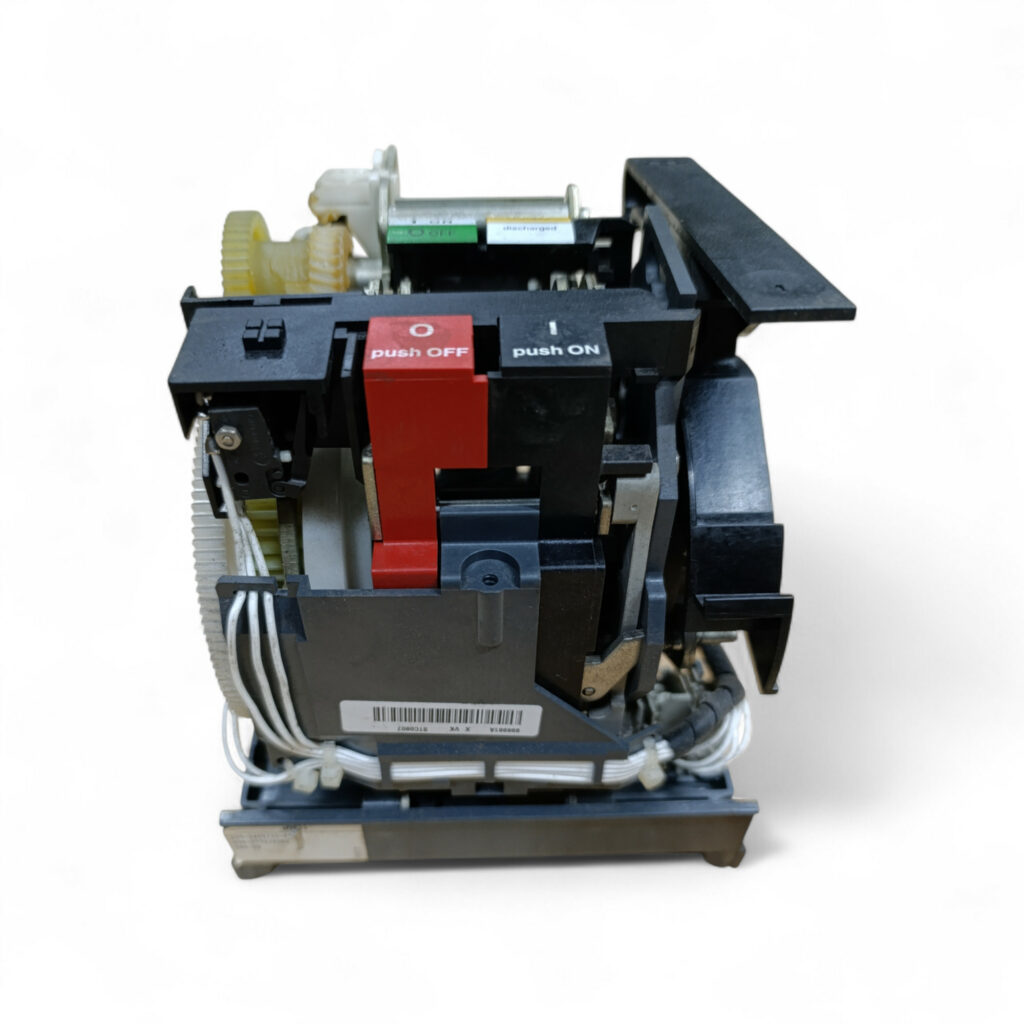 Фото об'єкта compact-mt630-schneider-electric-4-1024x1024