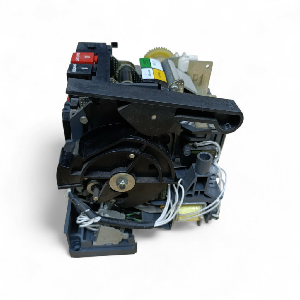 Фото об'єкта compact-mt630-schneider-electric-7-1024x1024